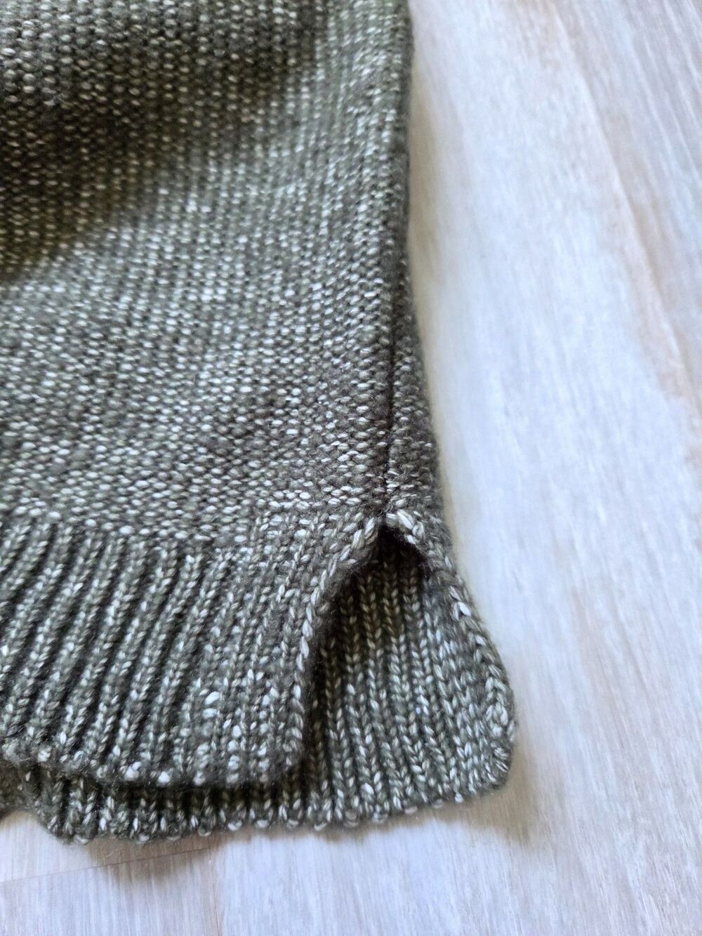 NWT Banana Republic Marled Green Crew Neck Sweater Petite Small Knit Pullover - Picture 6 of 9